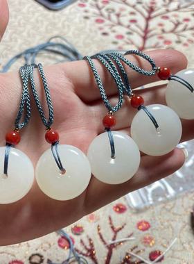 仿巴西玛瑙玉髓白色平安扣情侣款时尚民族风吊坠
