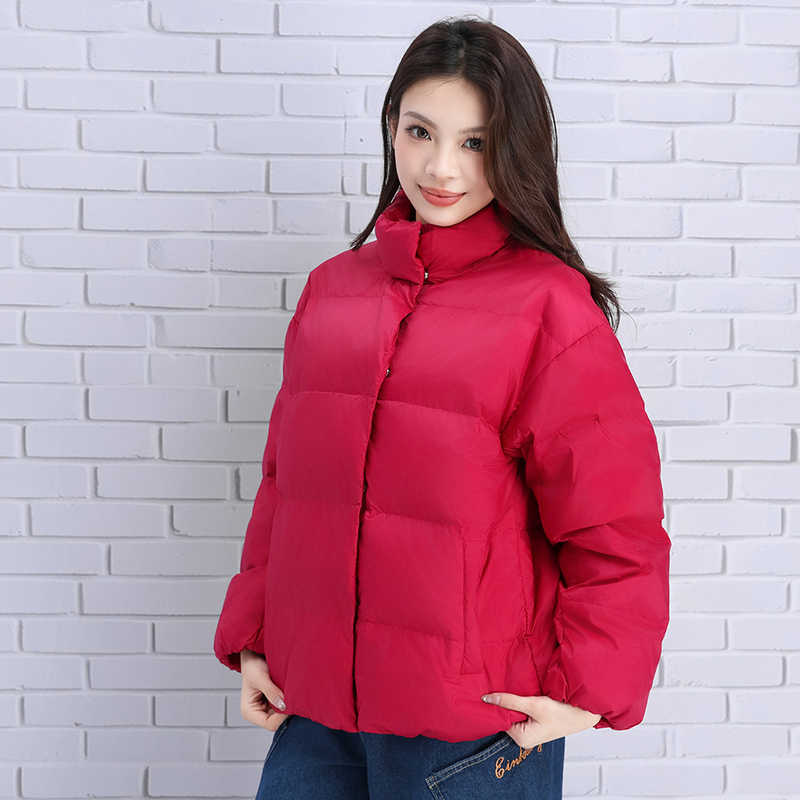 LBH真维斯女装立领保暖羽绒外套 2025冬季新品 宽松红色羽绒服女 - 图0