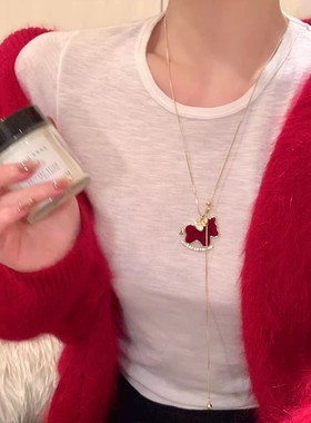 新年红色丝绒钱币翅膀飞马项链