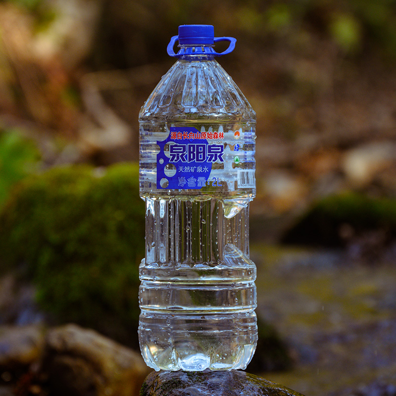 泉阳泉长白山天然矿泉水大瓶装饮用水2L*6小桶装水整箱包邮_虎窝淘