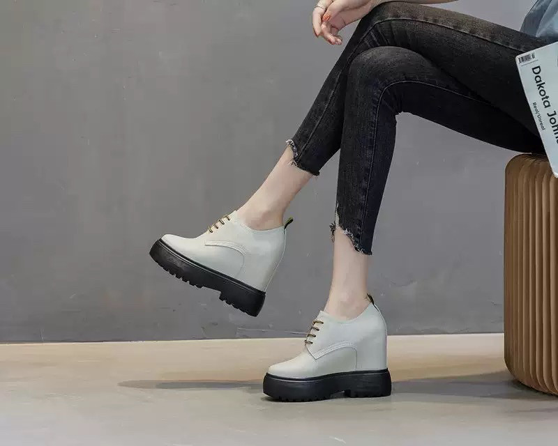 2025秋冬内增高单鞋女厚底坡跟百搭小皮鞋12cm超高跟显瘦英伦风潮,淘宝优惠券,粉丝福利购,淘宝优惠卷