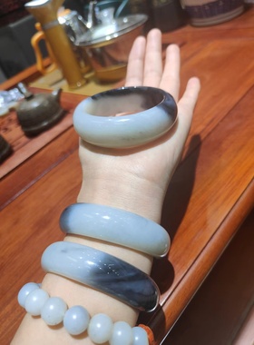 新疆和田籽料青花手镯拍货链接，拍前请联系客服