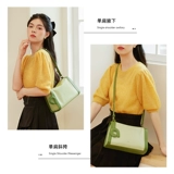 Зеленая подушка, небольшая дизайнерская сумка через плечо, сумка на одно плечо, коллекция 2023, осенняя, тренд сезона, из натуральной кожи