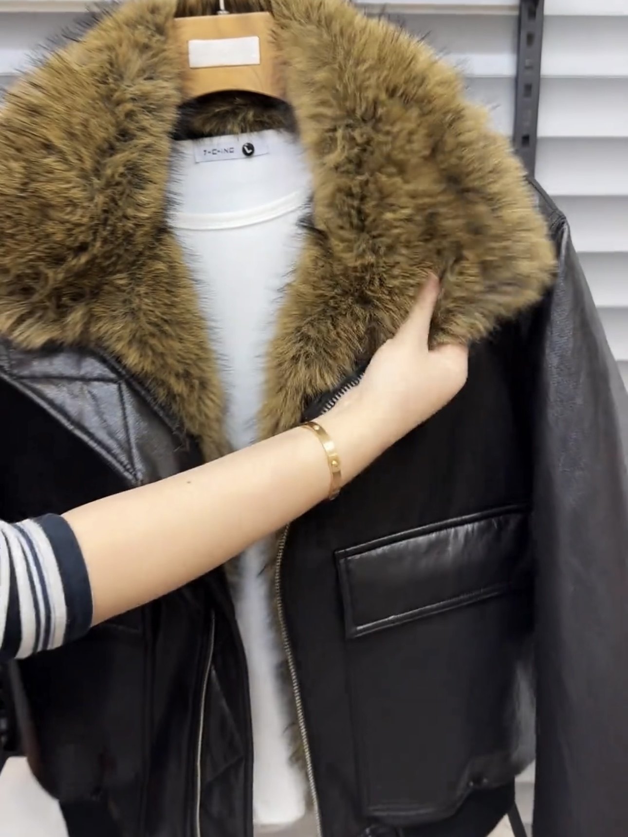 冬季座山雕男士新品PU皮毛一体加厚保暖棉服时尚商务高端棉衣夹克,淘宝优惠券,粉丝福利购,淘宝优惠卷