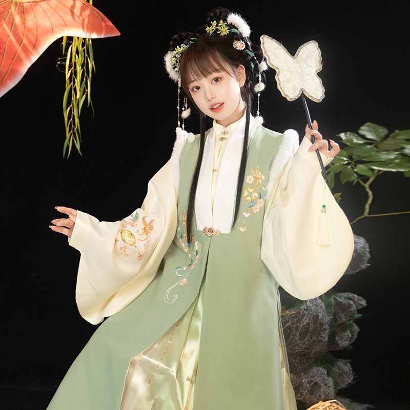 芸梦溪新桃语汉服女中国风原创正品刺绣对襟长衫明制长比甲秋冬款,淘宝优惠券,粉丝福利购,淘宝优惠卷