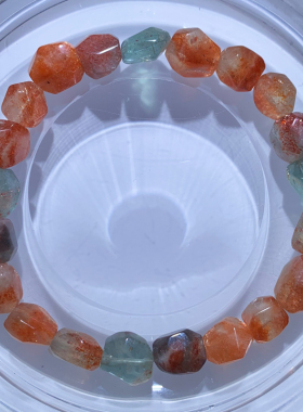 天然绿体共生阿鲁沙随形太阳石女