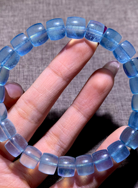 天然冰透海蓝宝直切桶珠手链润蓝