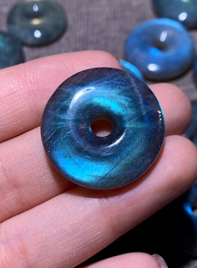 天然彩光拉长石平安扣配饰吊坠女