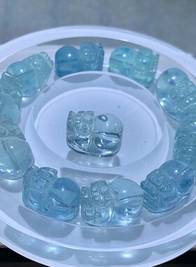 天然巴海蓝宝貔貅西糯体配饰雕刻