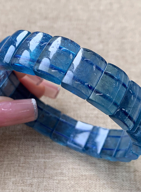 天然润蓝色海蓝宝手排巴西蓝水晶