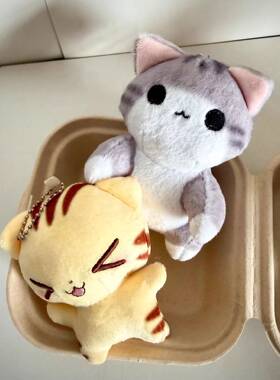 挂在书包上的小玩偶灰色软萌猫咪毛绒玩具挂饰 件治愈系书包玩偶