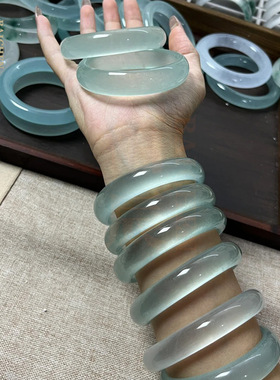 翡翠冰种水沫玉手镯高冰蓝水飘花白月光油青玉镯蓝花石英岩玉手镯