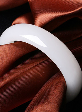 新疆和田白玉手镯女款货羊脂昆仑玉镯子金丝玉饰手饰品货源