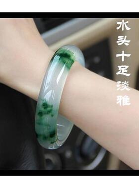 天然级玉镯淡绿浅绿女款玉手镯冰种阳绿通透镯子