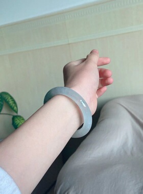 金丝玉手镯高冰圆条天翠山飘花玉镯新疆翠玉雪域冰翠女士手镯批