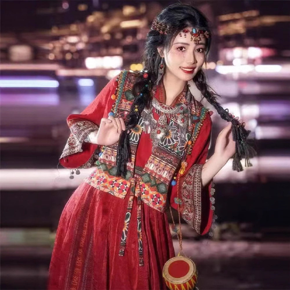 苗疆少女汉服苗疆公主异域风汉服春秋款西双版纳旅拍苗族古风汉服,淘宝优惠券,粉丝福利购,淘宝优惠卷