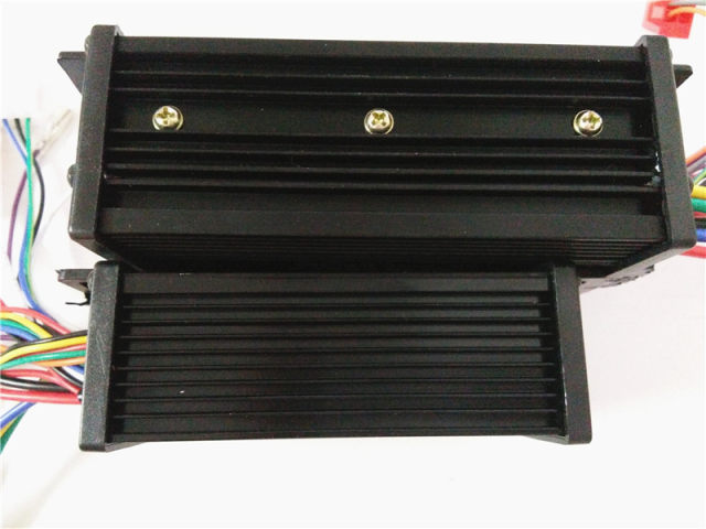 Three-mode brushless controller for electric vehicles is silent and durable