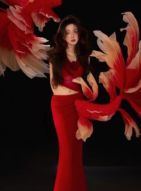 照相馆新款个人艺术照主题红色礼服新年国潮氛围感锦鲤写真摄影服