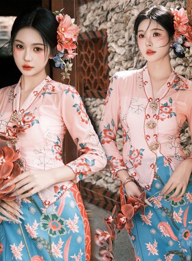 照相馆新款傣族服装簪花旅拍服女西双版纳少数民族小娘惹摄影服套