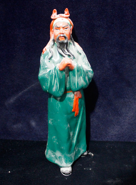 景德镇十大瓷厂雕塑瓷厂七十年代手绘粉彩桃园三结义张飞关公刘备