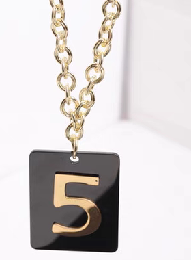 高档长款b字母项链女2024新款毛衣链方牌字母小香风网红装饰挂链