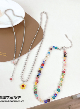 三层叠戴彩色琉璃小花串珠项链