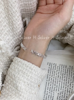 S925银轻奢镂空花朵手环