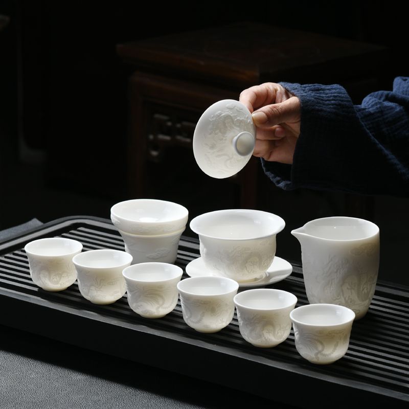 陶瓷功夫茶具套装羊脂玉瓷素烧全套简约复古整套龙凤浮雕茶杯盖碗