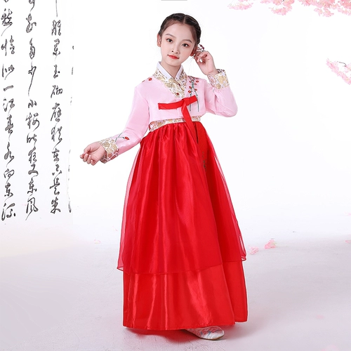 Традиционная сцена девушек Ханбока, исполняющая новую этническую меньшинство Da Changjin, улучшенная корейская детская танцевальная одежда