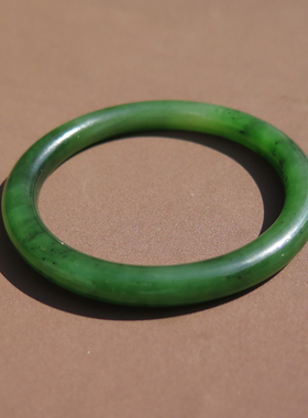 放大漏方言和田玉精品佩戴级细腻油润俄料碧玉菠菜绿卡57mm手镯X5