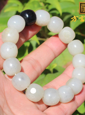留皮孔白玉籽料14mm老型珠手串