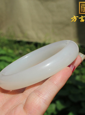 新疆且末料白玉内径55mm正装手镯