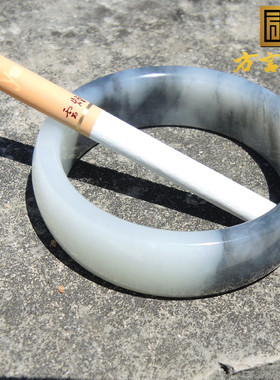 方言正装手镯羊脂白玉籽料镯子