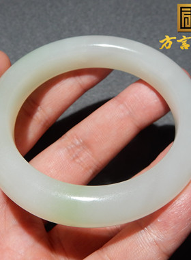 方言正品收藏级青海白玉手镯