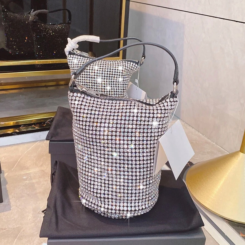花田村大王水钻包2020新款女水桶包 花田村女士包袋
