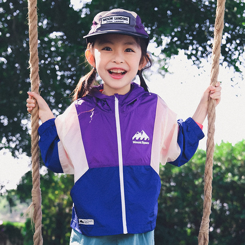 Mountain outdoor children's waterproof and lightweight sun protection jacket 2026 summer girls' breathable skin jacket