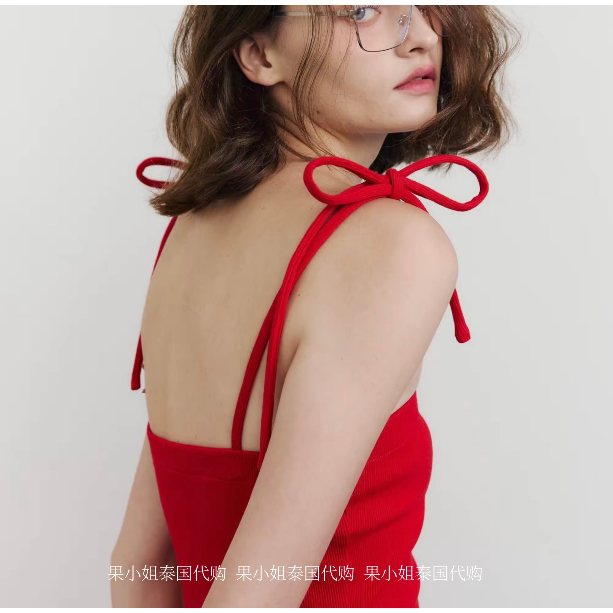 果小姐泰国代购 Pleased正品 法式浪漫红色拼色长款吊带连衣裙 - 图1