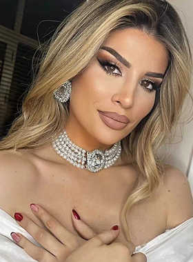 椭圆闪钻多层珍珠项链