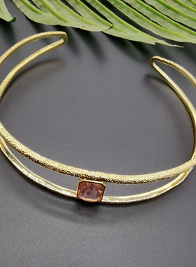 外贸饰品A9新款质感黄铜镀真金镶嵌彩色树脂宝石精致走秀项链项圈