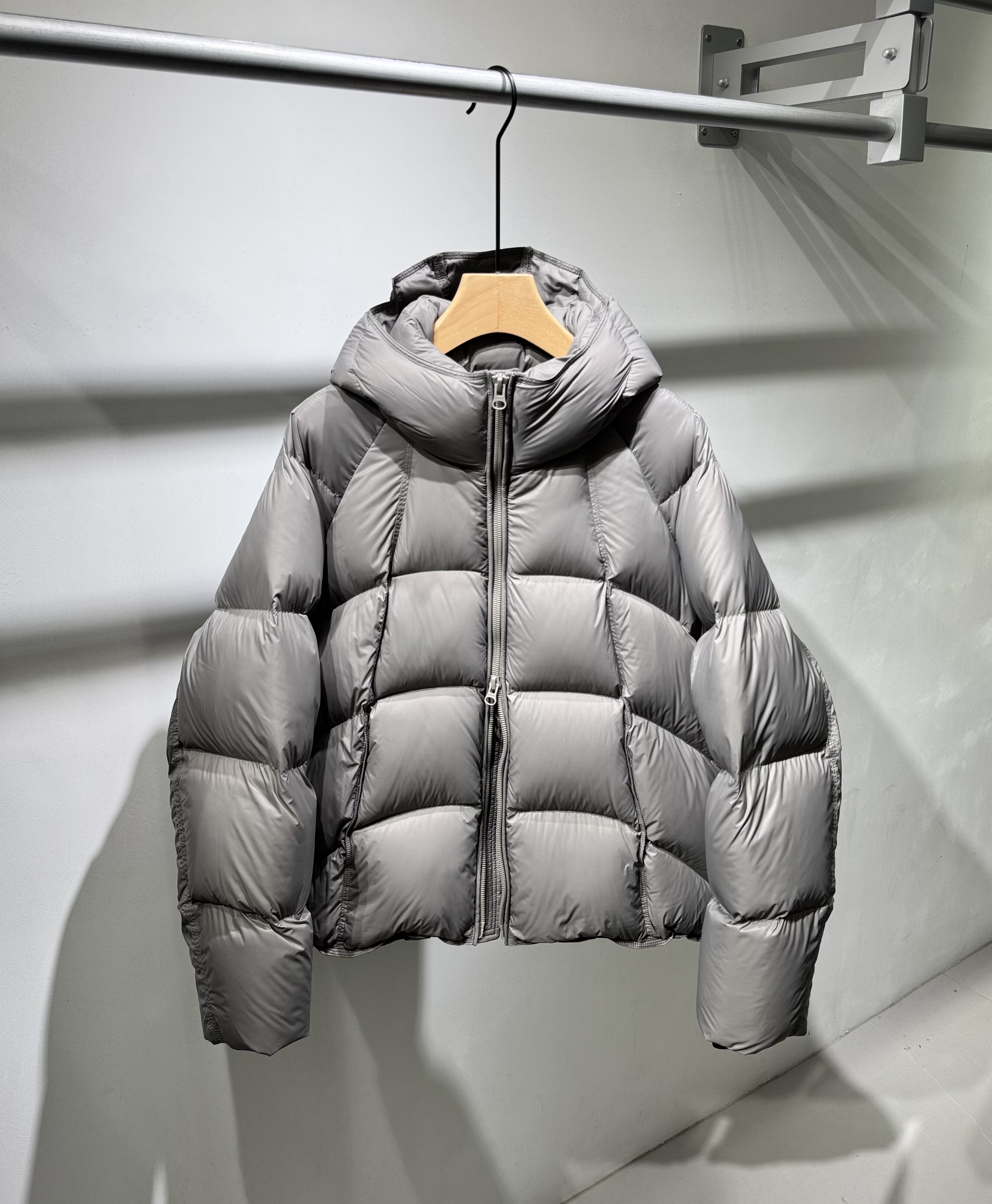 冬季新款【充绒309g】90白鸭绒高领连帽防风羽绒服男高充绒量外套 - 图1