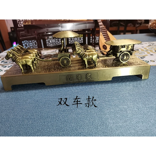 Терракоттские воины и лошади Циньуанги Медные автомобили и лошадь показ китайский