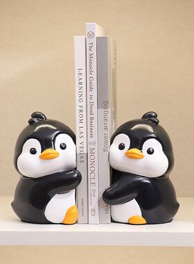 新款企鹅贴贴桌面书立抱抱鹅书档情侣卡通爱情家居装饰品树脂摆件