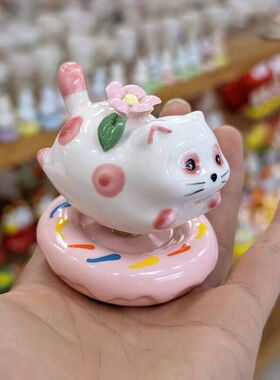 爆款陶瓷转转花猫飞天小猫景区热卖可爱高颜值小摆件车载工位装饰