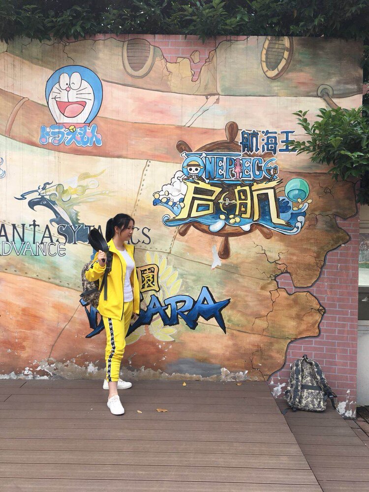 绝地求生‌飞行夹克绝地求生美团衣服大逃杀cos小黄人服装吃鸡同款黄色运动套装