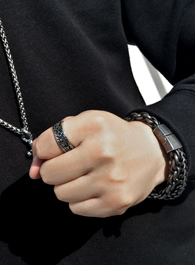 轻奢复古梵文戒指男士个性潮人指环六字真言尾戒百搭ins钛钢嘻哈