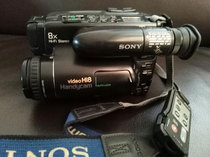 Japan Original Costume Classic SONY CCD-TR705SE PALM Handheld Videography All-in-one (secondhand)