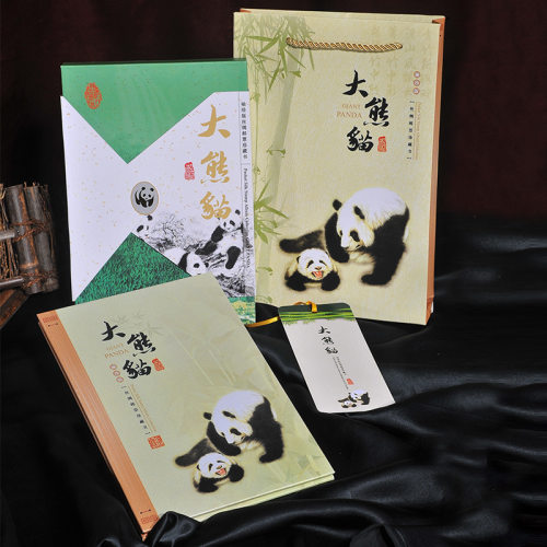 大熊猫丝绸邮票册工艺品成都地方特色礼物中国风出国外宾会议礼品 - 图1