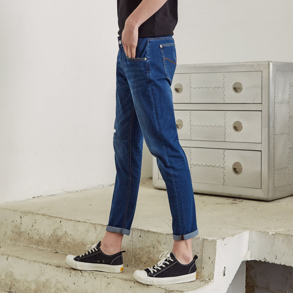  美特斯邦威华祥牛仔裤