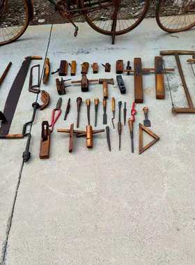 民俗老物件木工工具老木匠鲁班工具套装博物馆展览装饰摆件怀旧