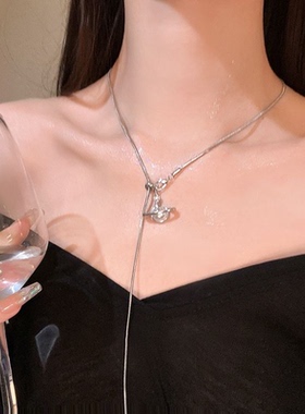 银色蝴蝶长款流苏项链女新款